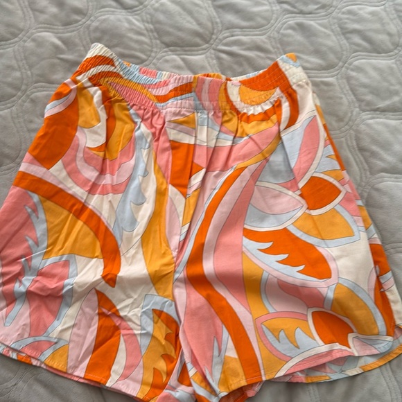 Mango Short - Picture 1 of 3